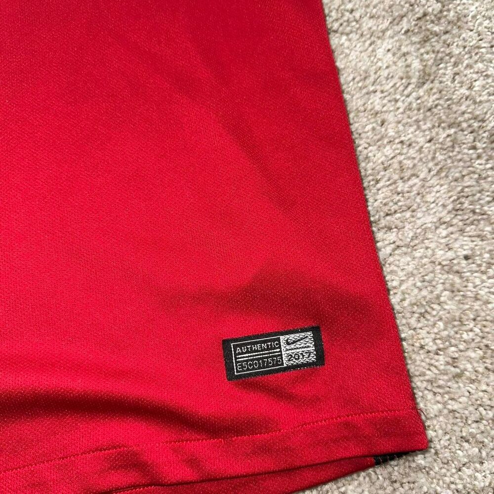 Nike Men's Red and Burgundy T-shirt - Picture 7 of 8